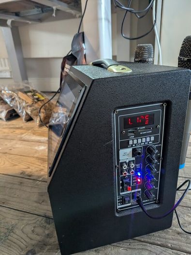 touchscreen karaoke machine