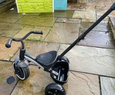 Kids tricycle