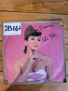 Kate Bush Army Dreamers 7 inch vinyl single 1980 EMI 5106