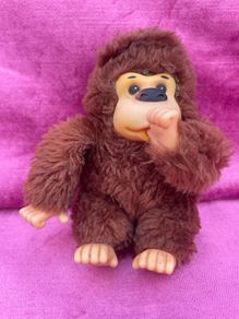 Vintage retro Gonga Russ Berrie Monchhichi thumb sucking ape c1960