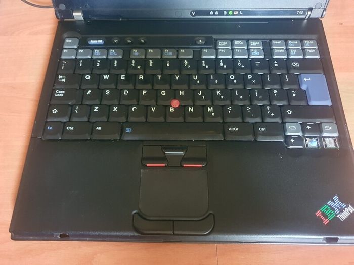 IBM ThinkPad T42 2374