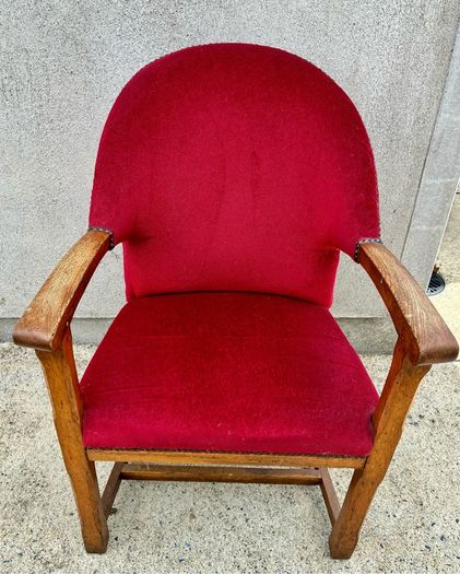 Vintage oak Arts and Crafts tub/ desk chair