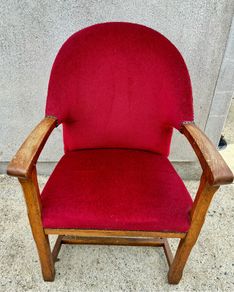 Vintage oak Arts and Crafts tub/ desk chair