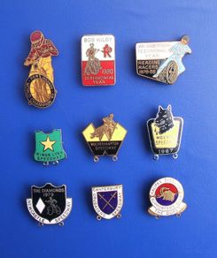 MOTORCYCLE SPEEDWAY (racing sports) - a selection of vintage Speedway Supporters' badges (1960's to 1990's)
