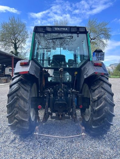 Valtra 6750