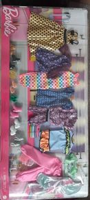 Barbie clothes set