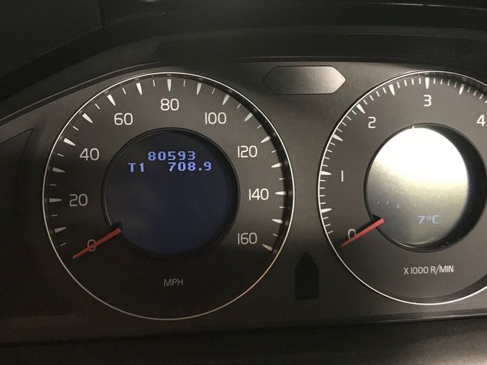 Volvo v70, braking