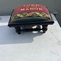 Vintage Lord of the Manor foot stool