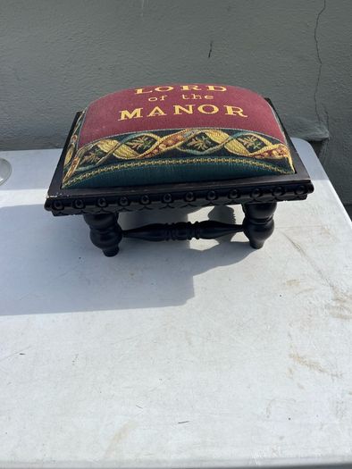 Vintage Lord of the Manor foot stool