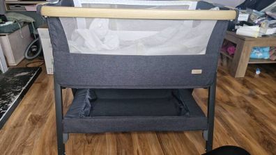 baby cot next to me
