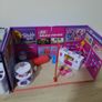 Mi world girls playing shops Image 3