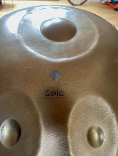 Handpan- Sela Harmony D Kurd with case & stand