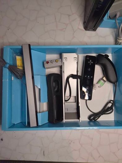 wii boxed  sealed 2 games
