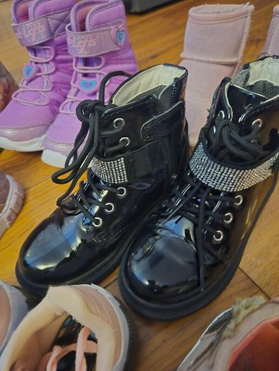 Girls Shoes Bundle size 27-28
