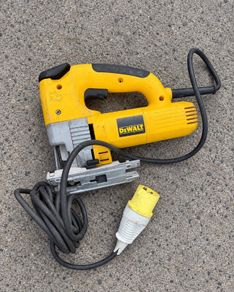 DeWalt 110V Corded Pendulum Jigsaw