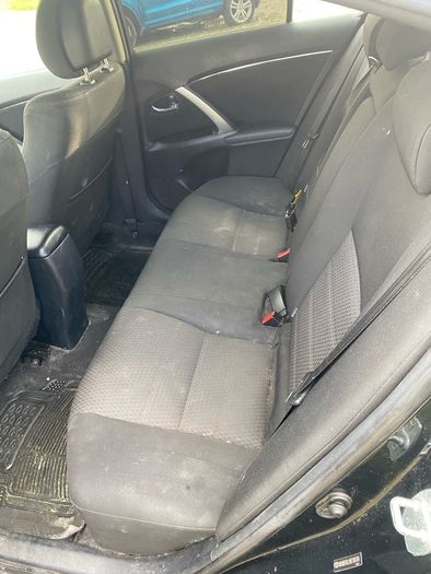 2014 Toyota Avensis Breaking