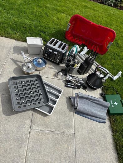 Kitchen Starter Bundle incl. Morphy Richards Kettle & Toaster