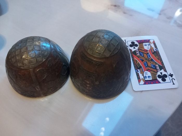 16 eggs, stone, metal, wood, painted, D18 post 8e