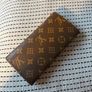 Louise Vuitton Wallet Image 2