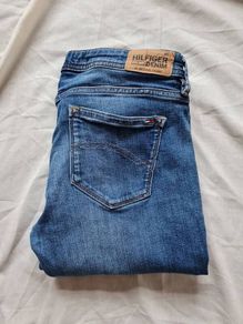 Tommy hilfiger niceville mid stretch Size 39/34 zip fly in good condition