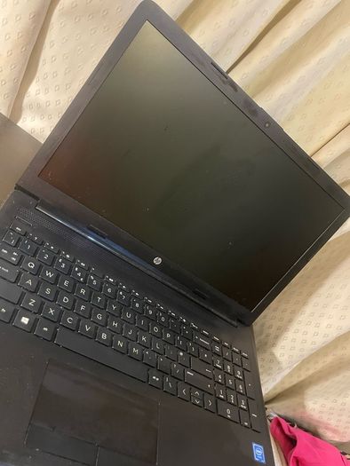 HP laptop 15.6 Inch intel, black - Fully working, great condition.