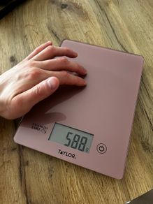 Taylor baking scale