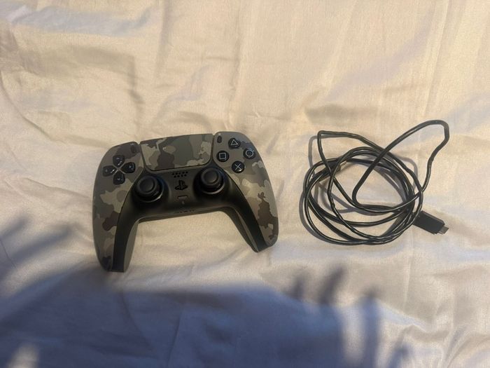 PS5 controller