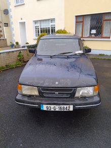 Classic Saab 900i