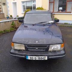 Classic Saab 900i