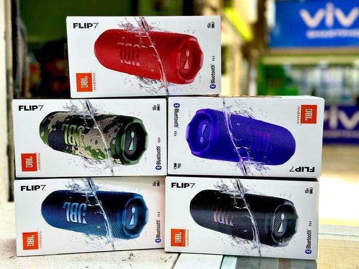 JBL Flip 7 Portable IP68 Waterproof Bluetooth Speaker