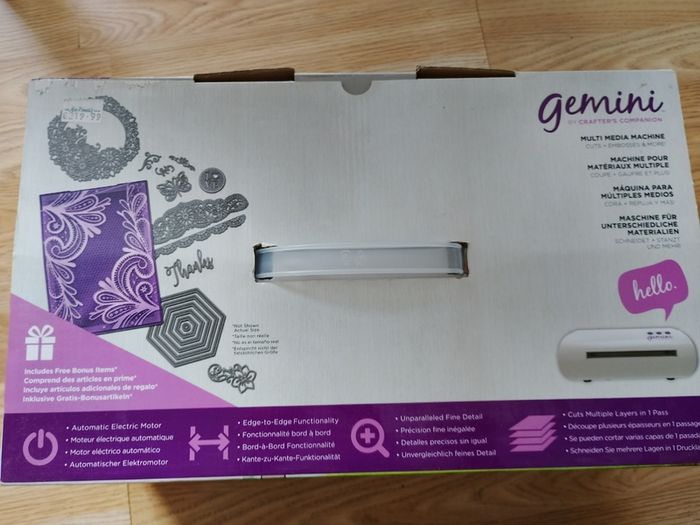 Gemini twin function die cutting and embossing machine