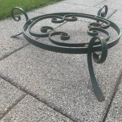 Metal Pot Stands