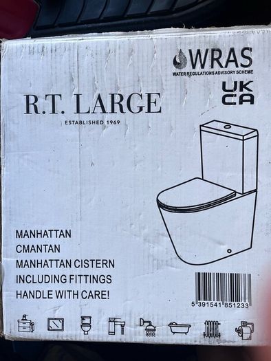 Toilet, Cistern, Shower
