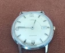 Vintage 1969 men's Timex Marlin brushed silver dial calendar wristwatch