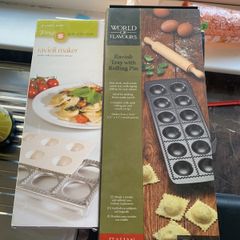 pasta ravioli maker