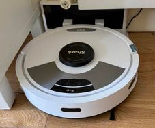 Shark Matrix Plus 2-in-1 Robot Vacuum & Mop (White)