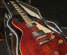 Cort M 600