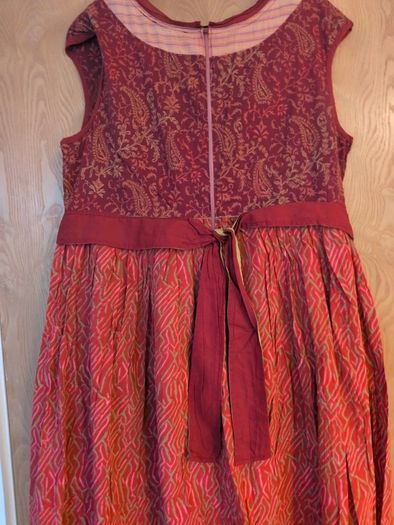 Enjoy Designer  Dress. S.46 -18? - Suited Size 16.