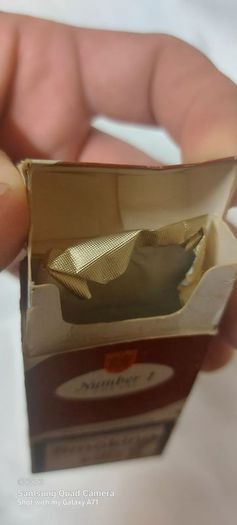 Old 10s Carrolls number 1 ,ciragrette packet,pj carrolls ,,hard to come by 10s,not made any more,,used condition, see pictures ,take as is,buyer collects or pays postage thank you collectors item
