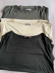 Mint Velevt 3 Tops Size Xs