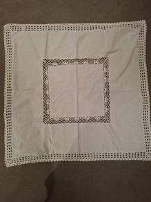 Vintage White Embroidered Taclecloth 85cm x 85cm