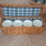 vintage picnic basket Image 3