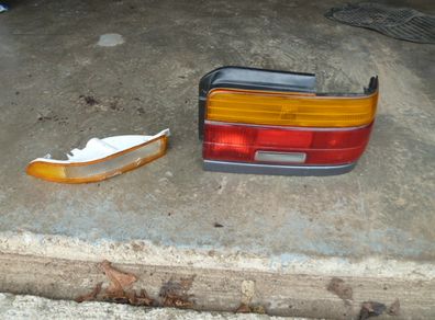 Toyota Corolla tail light & indicator
