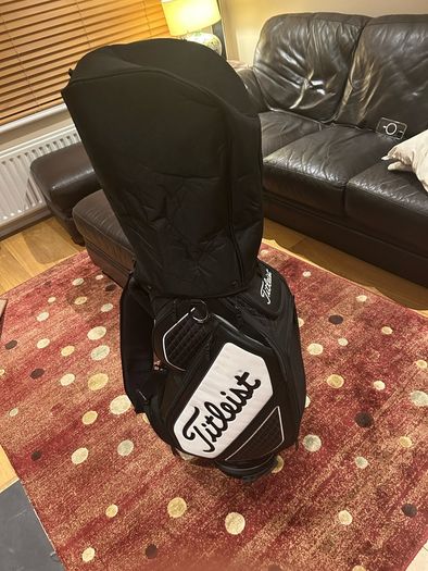 Titleist midsize tour bag