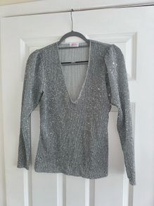 Savida Women's Silver Sequin Long Sleeve Top - Size small