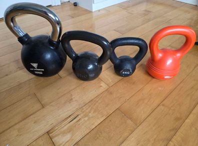 kettlebells 4 different sizes 16kg, 8kg, 4kg, 2.5kg
