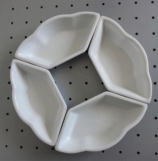 Dishes for Dips and Hor- d'oeuvres