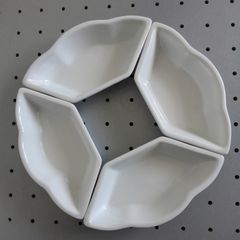Dishes for Dips and Hor- d'oeuvres