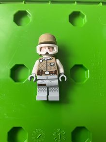 lego Star Wars Luke minifigure
