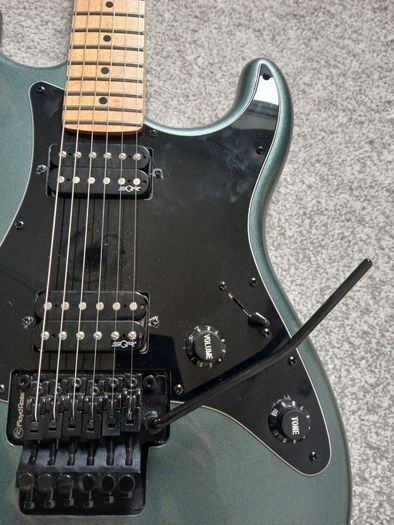 Squier Contemp Strat HH FR MNGMM